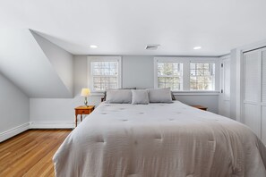 4 室のベッドルーム、WiFi、ベッドシーツ