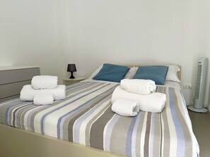 2 camere, ferro/asse da stiro, Wi-Fi, lenzuola