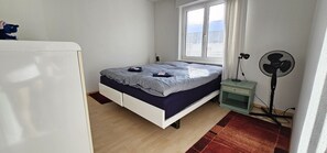 1 habitación, cuna de viaje, wifi y ropa de cama 