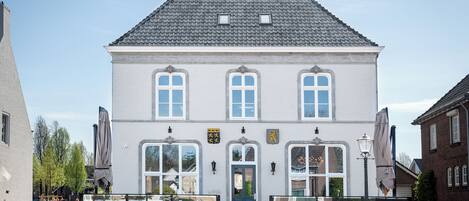 Fachada da propriedade