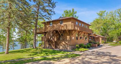 Timberlane Resort Cabin #11 | 2 Bed, 2 Bath