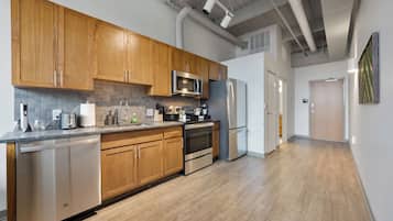 Standard Apartment, 1 Bedroom | Private kitchen