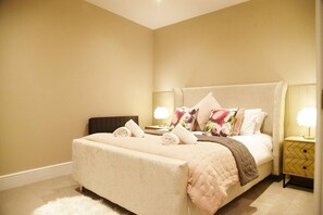 2 bedrooms, iron/ironing board, free WiFi, bed sheets - Apartment 2 Old Conservative Club in Historic Town - Pass the Keys (Caernarfon)