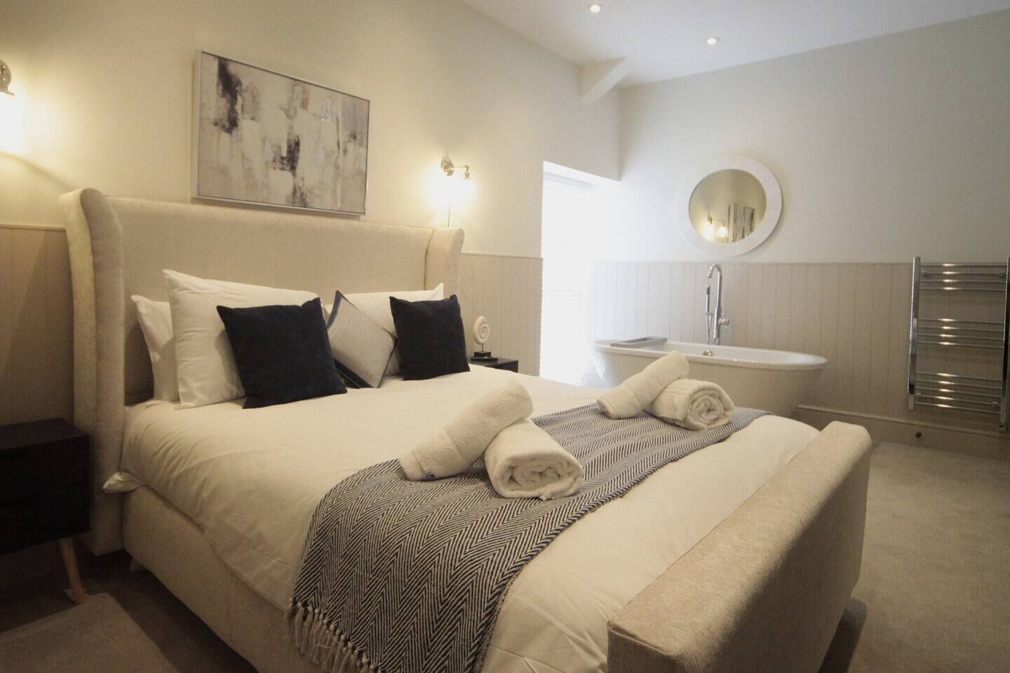3 bedrooms, iron/ironing board, free WiFi, bed sheets