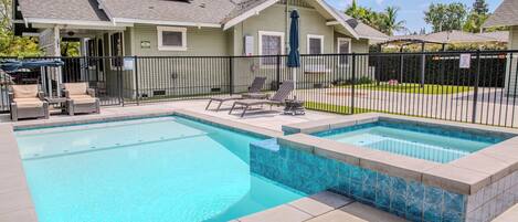 Outdoor pool, a heated pool