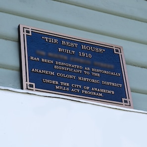 Exterior detail - The Best House. 1 mile to Disneyland with a pool, hot tub, and game room. (Anaheim)