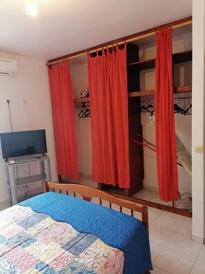 1 bedroom, bed sheets - Rest and relaxation in nature (2/2) (Les Abymes)