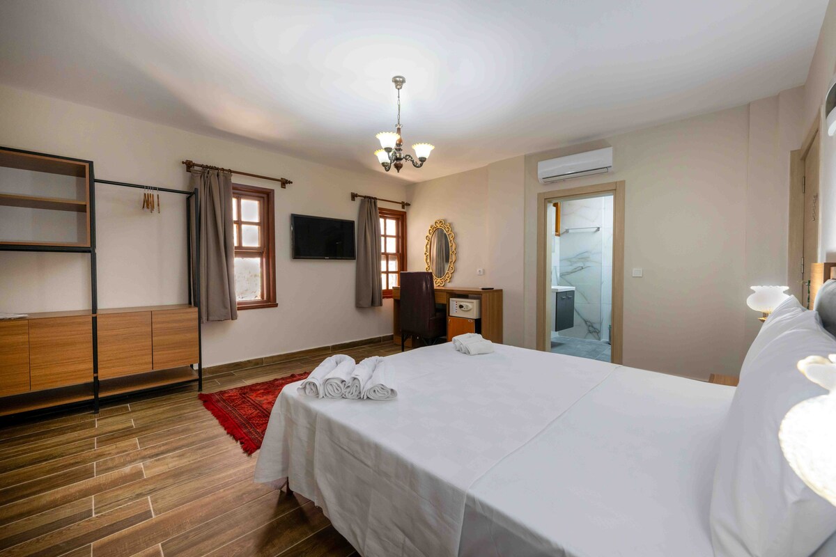King Suite