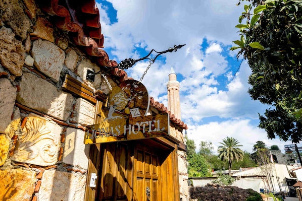 Property entrance - Lionas Hotel Kaleici (Antalya)