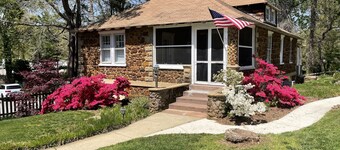 Dog friendly! Next to Navy Stadium and DTA Shuttle!