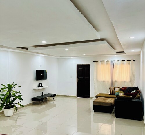 Cozy Two bedroom apartment with beautiful view 