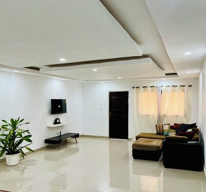 Cozy Two bedroom apartment with beautiful view 