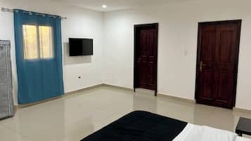 2 chambres, fer et planche Ă repasser, draps fournis