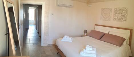 3 habitaciones, escritorio, wifi y ropa de cama