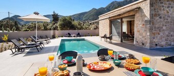 Villa Anthelia by Villa Plus
