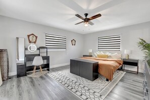 4 Schlafzimmer, Bügeleisen/Bügelbrett, kostenloses WLAN, Bettwäsche