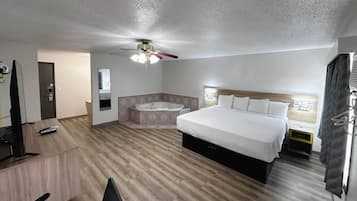 Suite, 1 King Bed, Non Smoking | Free WiFi