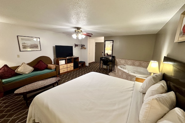 Suíte standard, 1 cama King, para não fumantes, banheira de imersão | Wi-Fi de cortesia