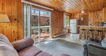 Timberlane Resort Cabin #10 | 2 Bed, 1 Bath