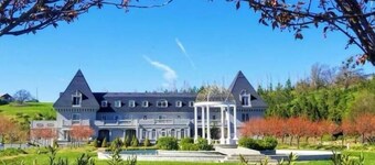 Chateau Herbe ~ Oberon Suite w/ Kitchen