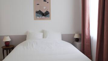 Standardzimmer | Individuell dekoriert, kostenloses WLAN, Bettwäsche