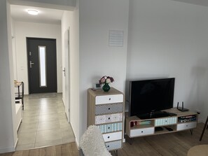 Interior - Einfamilienhaus Max. 6 Gäste, 600m zum See, 300m zum Wald, Haustierfreundlich! (Lagówek)