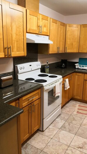 Private kitchen - A Marbled Suite near Waikiki, Ala Moana, McCully
(Honolulu)