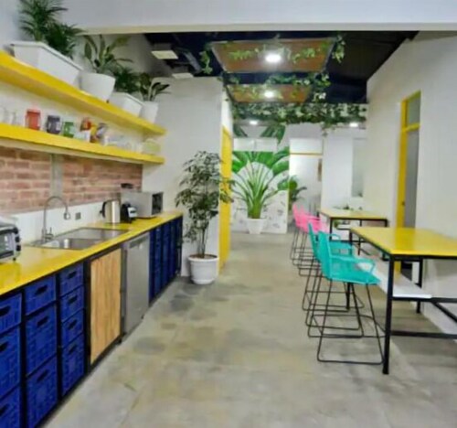 Double Queen Suite near La Calzada/lake +30MB wifi