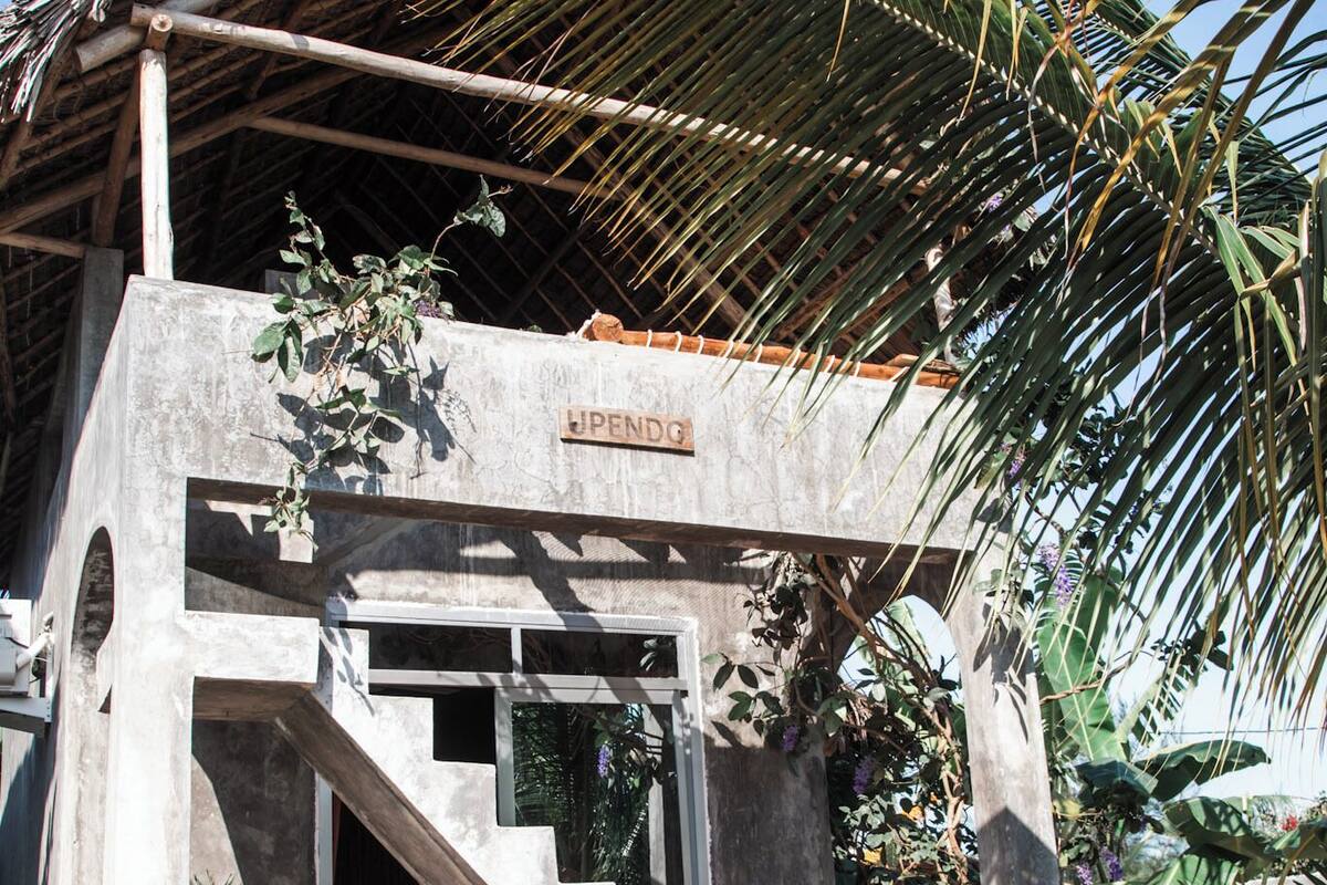 Exclusive Studio, Balcony | Individually decorated, bed sheets