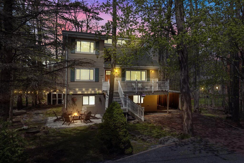 Newly Updated Hot Tub & Fire Pit Areas + Added Amenities!