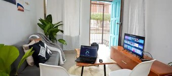 Double Queen Suite w/parking near La Calzada +Wifi