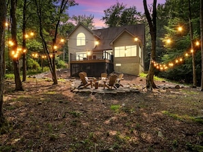 Terrace/patio - Lakeside Getaway Theatre, Indoor Pool and Game Room (Gouldsboro)