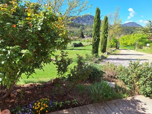 Property grounds - LE Fare des Terres Rouges Dans L Aude (Arques)