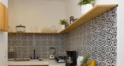 One-bedroom Suite - 5min to La Calzada + 30MB wifi