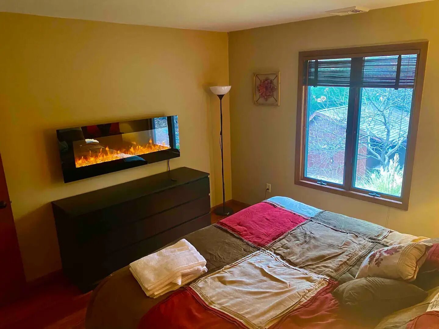 4 bedrooms, free WiFi, bed sheets