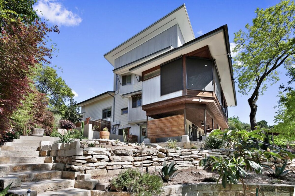 Photo 4 of New to market-Executive, custom home with a great view & heated pool 2020 008080