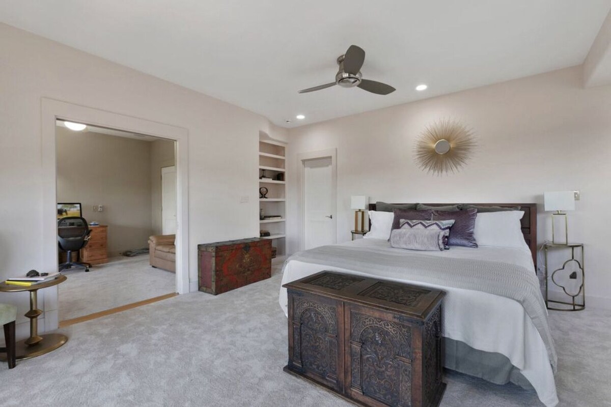 Photo 9 of New to market-Executive, custom home with a great view & heated pool 2020 008080