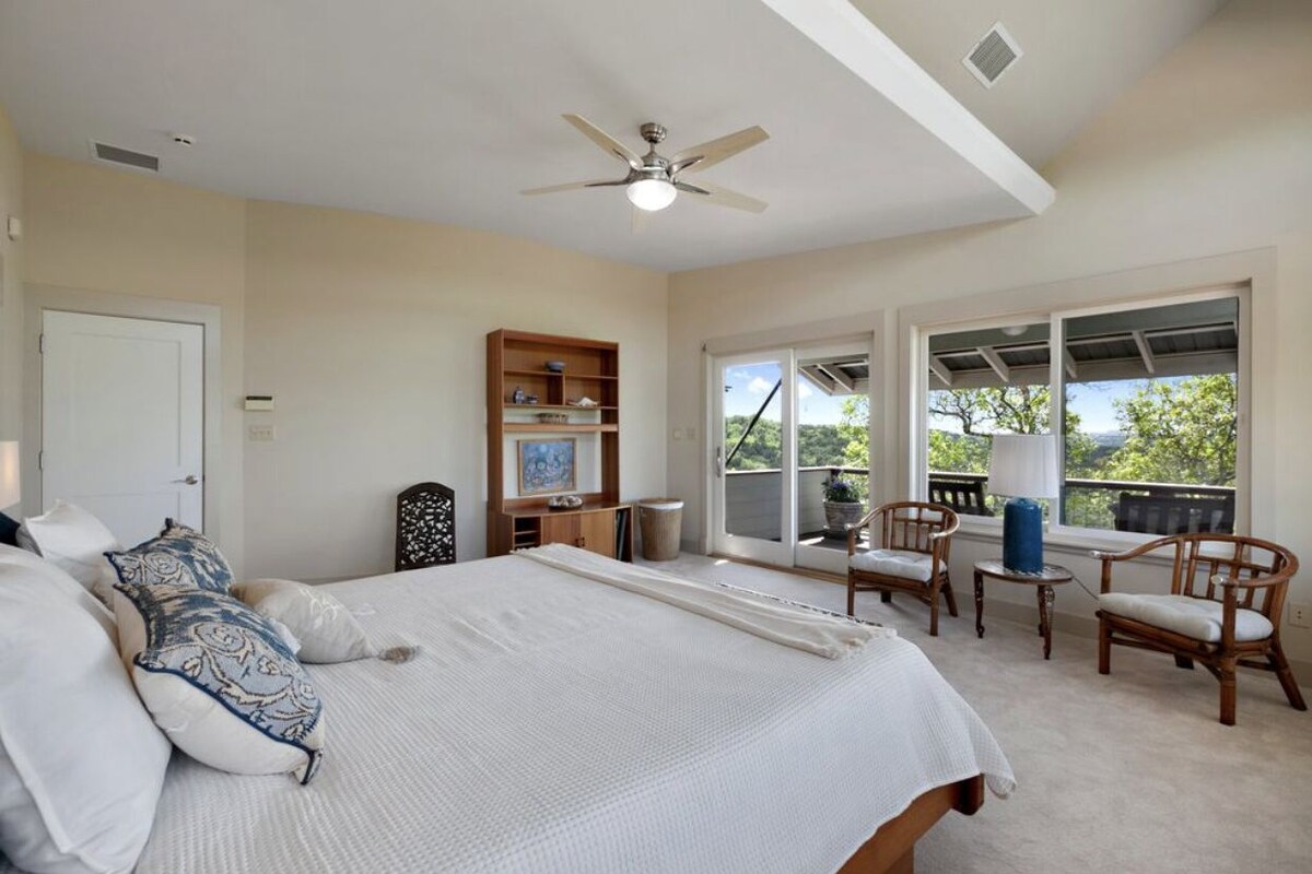 Photo 12 of New to market-Executive, custom home with a great view & heated pool 2020 008080