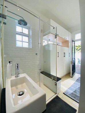 Hair dryer, towels, soap, shampoo