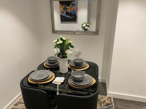 Apartment | Dining - Immaculate 3-bed Apartment Homes in London (London)