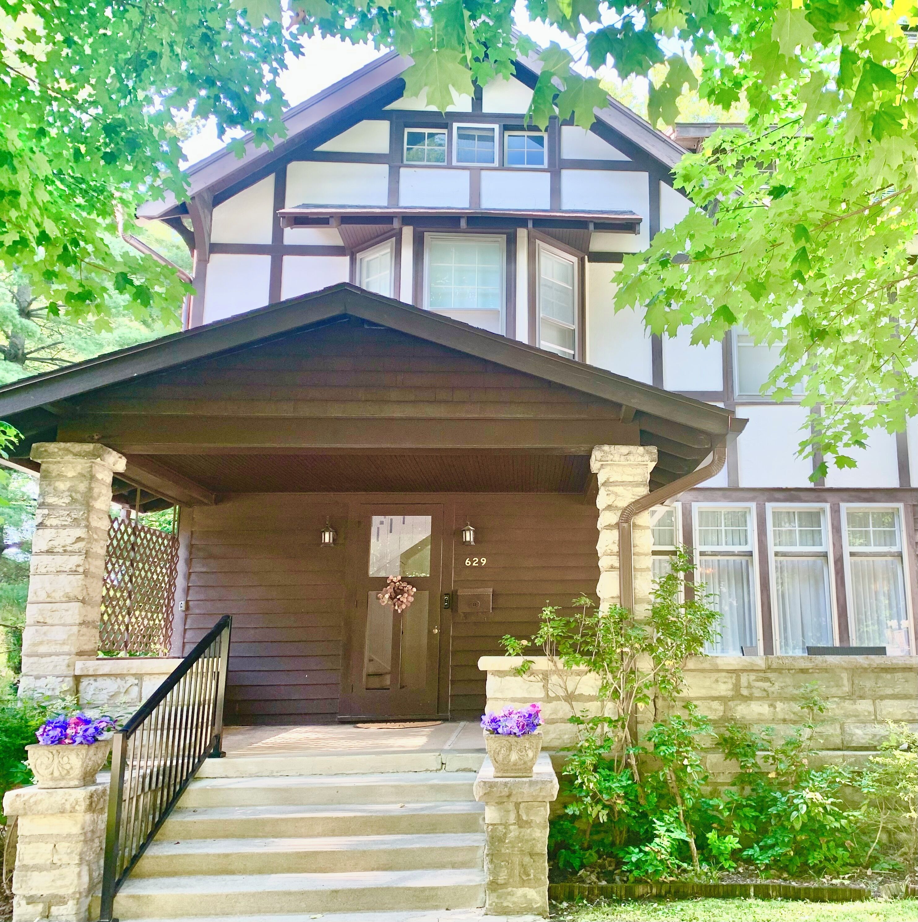 Beautiful 4 BR/2 Bath home in elegant neighborhood. 3 blocks from DePauw Univ!