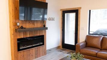 Smart TV, fireplace, table football