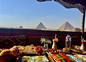 Restaurant - King of Pharaohs Pyramids View (Giza)