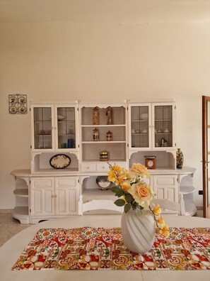 Interior - Holiday Home Piscinas (SU)
Nice apartment a few kilometers from the sea (Piscinas)