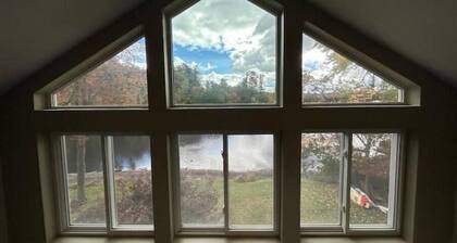 Large Private Guest House with Lake Views