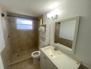Shower, towels, soap, shampoo - Backyard Escape 2

 (Tampa)