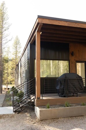 Exterior - NEW Mountain Modern Cabin (Unit 2) (Island Park)