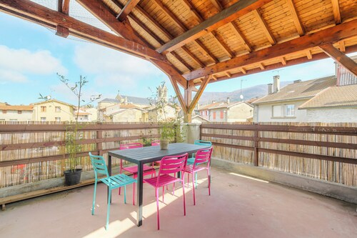 Gîte La Terrasse, proche CNPE et Via Rhôna, idéal pour les amoureux du vélo !