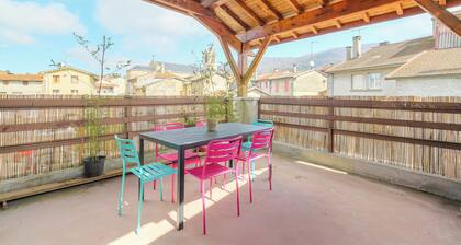 Gßte La Terrasse, proche CNPE et Via RhÎna, idéal pour les amoureux du vélo !