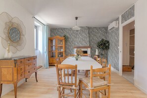 تناول الطعام